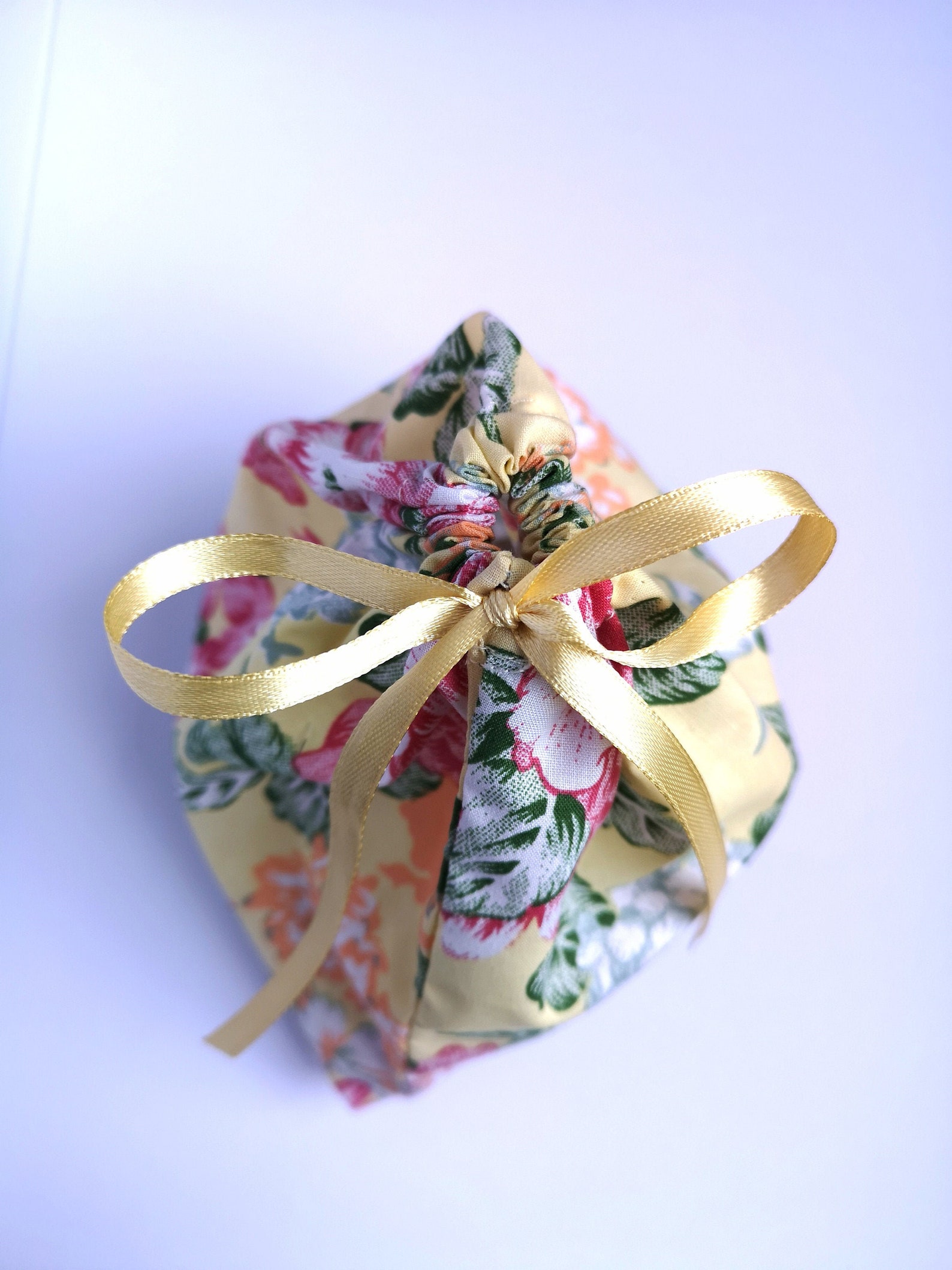 Flower gift bag. Floral design. Sustainable wrapping. Etsy