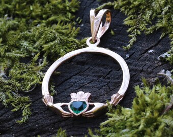 Gold Claddagh Pendant / Irish Claddagh/ Emerald necklace/ Celtic Claddagh/ Claddagh Jewelry/ Gold pendant