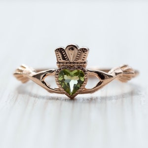 14K Gold Peridot Claddagh Ring – Solid Gold | August Birthstone Celtic Friendship | Fresh Lime Heart