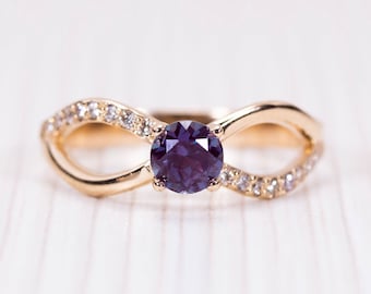 Alexandrite Engagement Ring, 14K Solid Gold Alexandrite ring, alexandrite ring women, alexandrite ring