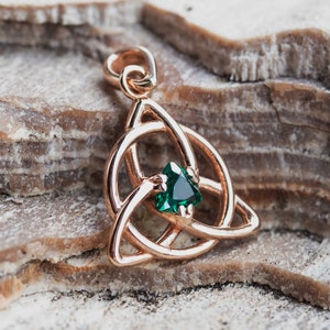 14K Gold Trinity Knot Necklace with Lab Emerald – Celtic Irish Pendant, Birthstone Gift