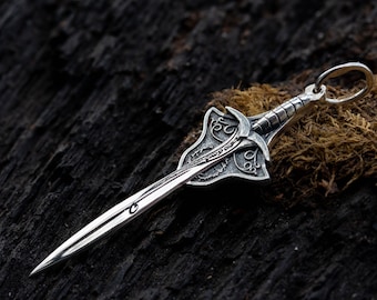 Sting Sword Necklace in Silver – Lord-Inspired Elven Blade Pendant, Geek Gift