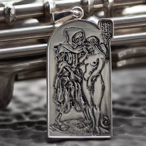 Sterling Silver Memento Mori Skull Necklace – Gothic Reminder of Life Pendant