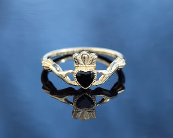 14K Gold Black Onyx Claddagh Ring – Solid Gold Gothic Irish