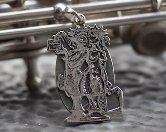 Chess Queen Necklace – Sterling Silver Player Pendant, Strategy Gift