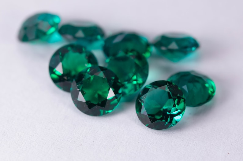 Lab Created Emerald Hydrothermal Emerald Round shape AAA Quality Various Sizes Faceted Loose gemstone image 5