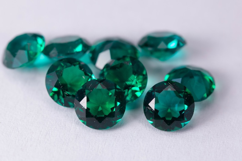 Lab Created Emerald Hydrothermal Emerald Round shape AAA Quality Various Sizes Faceted Loose gemstone image 1