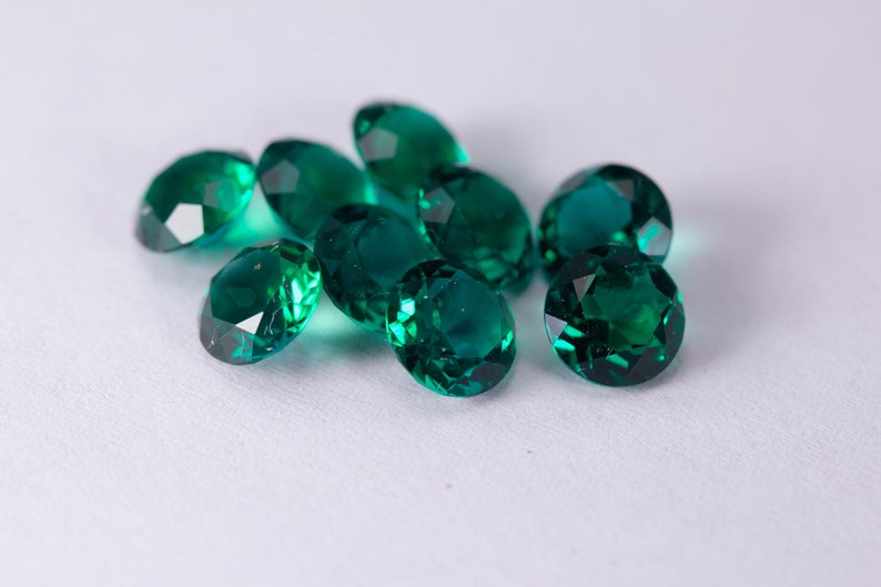 Lab Created Emerald Hydrothermal Emerald Round shape AAA Quality Various Sizes Faceted Loose gemstone image 4