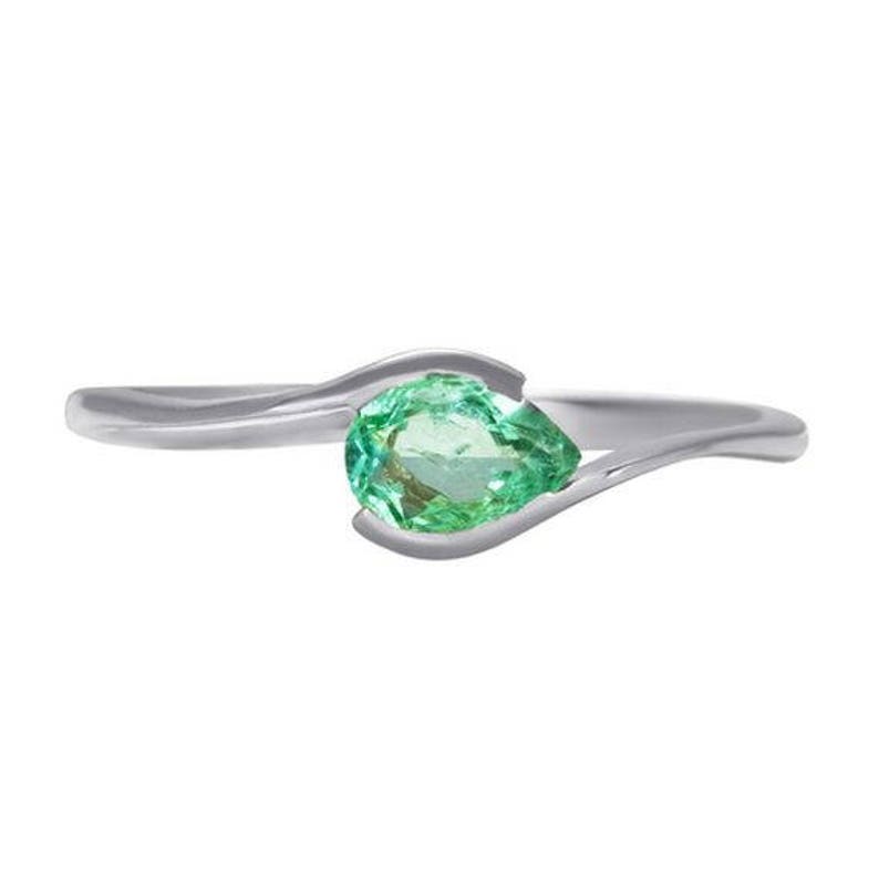 White Gold Ring Emerald Ring Gemstone Ring