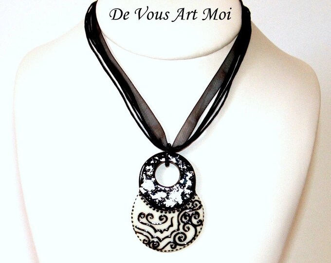 Collier femme noir,fait main,collier noir et blanc,collier pendentif noir,peint à la main,collier artisanal,collier porcelaine