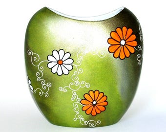 Hand-painted colored porcelain vase, original ceramic vase with a floral theme, handmade.