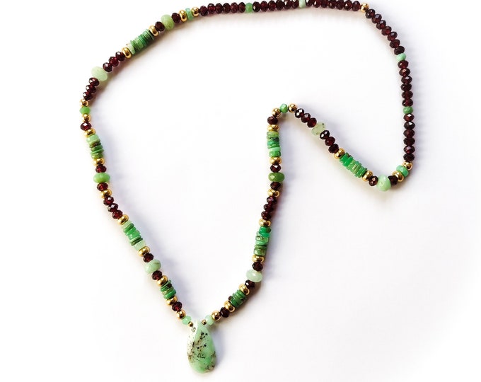 collier pierre chrysoprase grenat plaqué or,collier gemmes pendentif chrysoprase,fait main artisanale