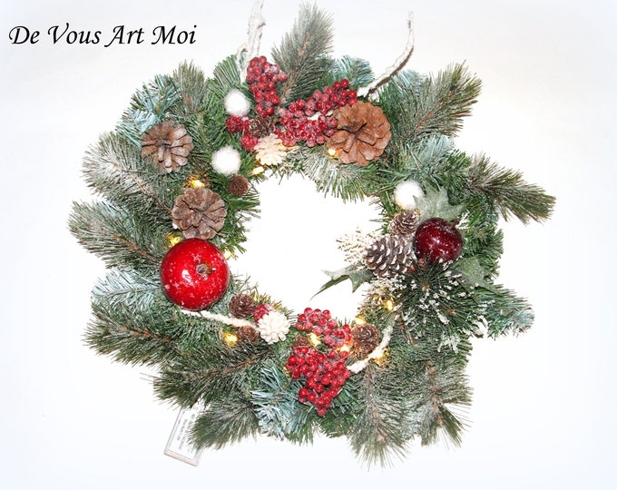 Couronne de Noël lumineuse,fait main,couronne noël artisanale,vert rouge blanc,à suspendre,décoration noël,porte,centre table noël,végétal
