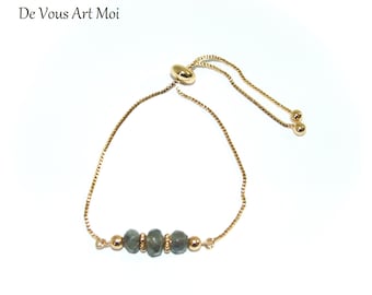 Handmade minimalist gold-plated labradorite stone bracelet with adjustable chain