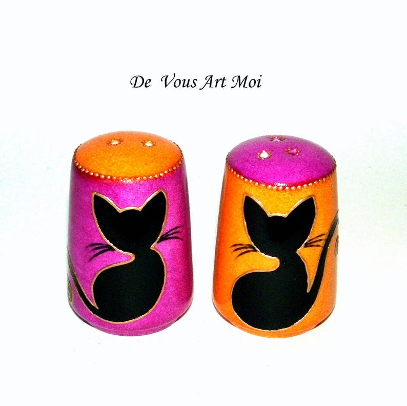 Pepper shaker with cat pattern original modern colored salt shaker Duo pepper shaker porcelain handmade