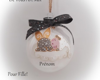Boule de noël naissance premier noël bébé fille personnalisé fée ange lutine verre illustration peinte main artisanale