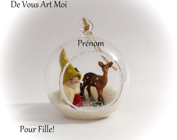 Boule de noël personnalisée prénom fille verre fait main boule noël ouverte lutine fée à poser ou à suspendre artisanale