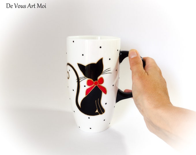 Original, large-capacity mug with a cat theme, handmade.