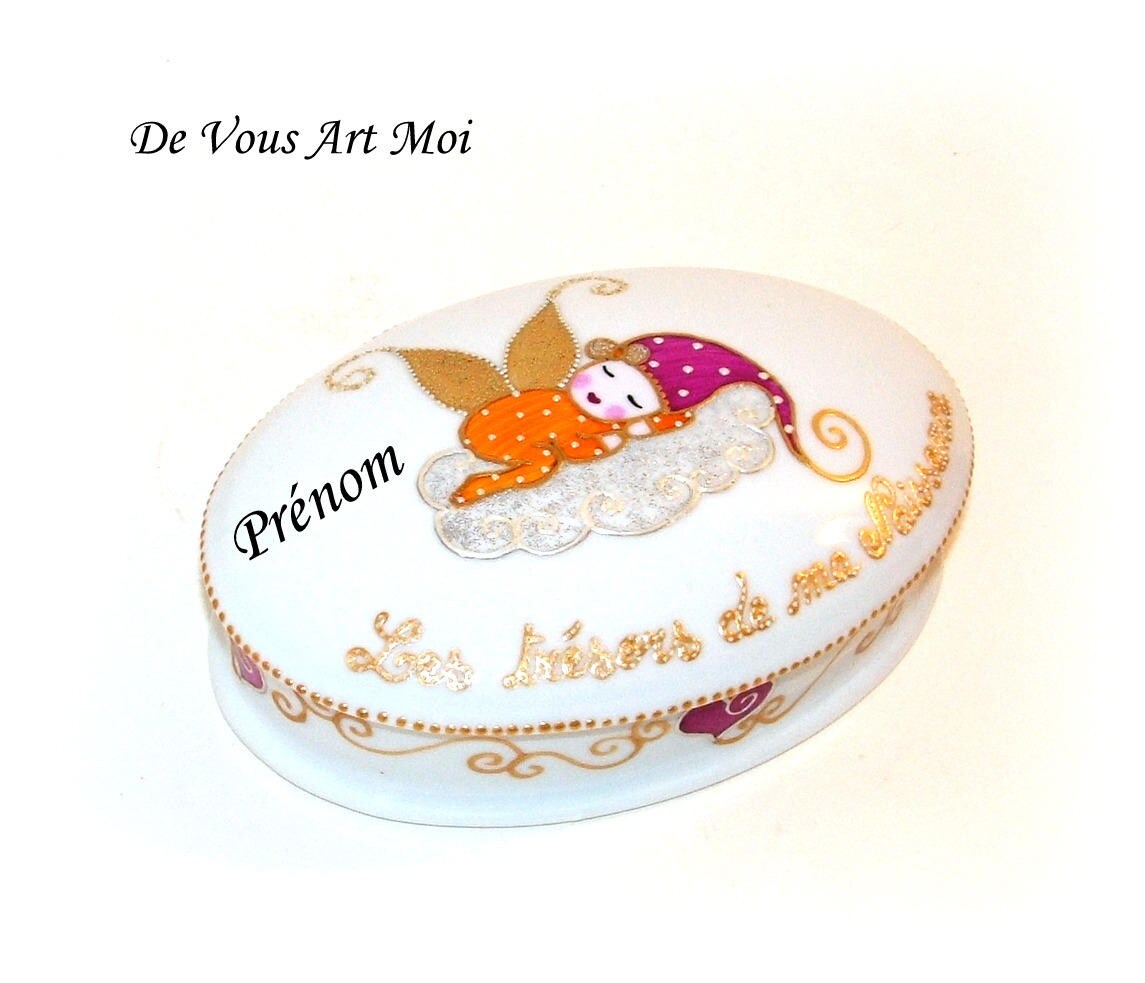 Coffret cadeau naissance,fait main,pour petite fille,boite ovale,en  porcelaine,décorée à la main,boite bébé,cadeau bébé,prénom personnalisé