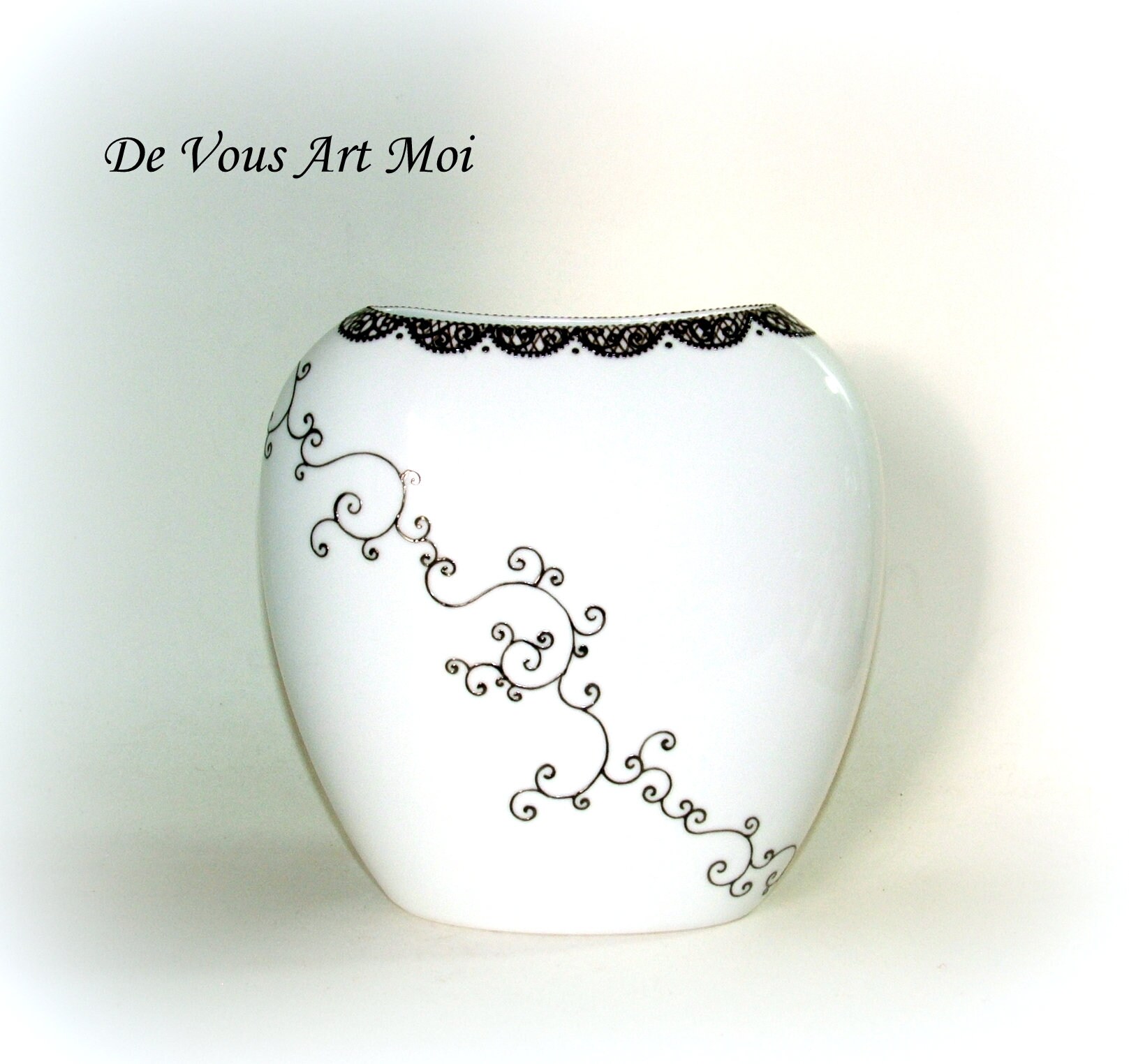 Vase Porcelaine Chat Fait Main Vase Chat Noir Vase Porcelaine Peinte Main Chat Dans Son Escarpin Decoration Chat Vase Artisanal Vase Moderne Vase Porcelaine Chat Fait Main Vase Chat Noir Vase Porcelaine Peinte Main Chat Dans Son Escarpin Decoration Chat Vase Artisanal Vase Moderne