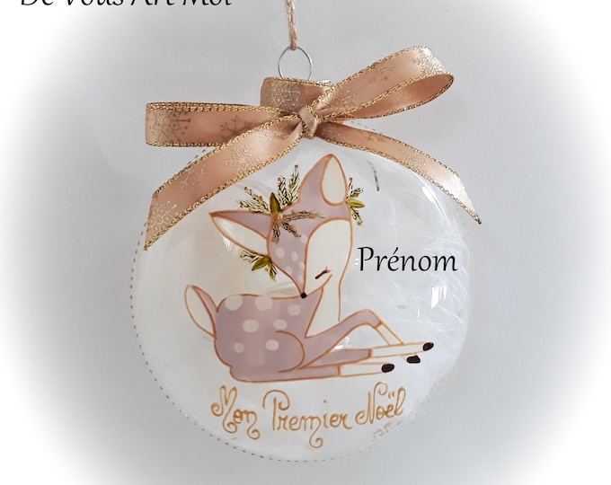 Boule de Noël naissance personnalisée mon premier noël dessin illustration bébé biche faon fait main artisanale