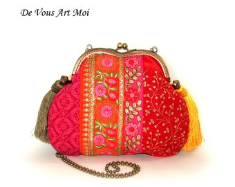 Sac original coloré broderie velours fermoir métallique fait main artisanal