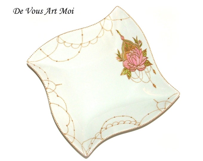 Fleur de Lotus peint main,plat carré porcelaine,grand vide poche,rose et vert,artisanal