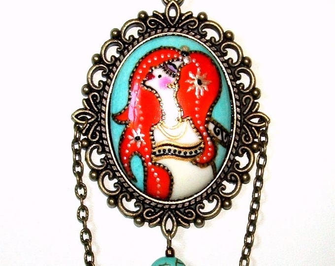 Collier femme pendentif,fait main,médaillon bronze,porcelaine décorée à la main,sautoir femme bohème,visage de femme