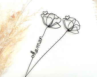 Papoula artesanal personalizada em arame com coração, flor com nome personalizado em arame, pronta para presentear.