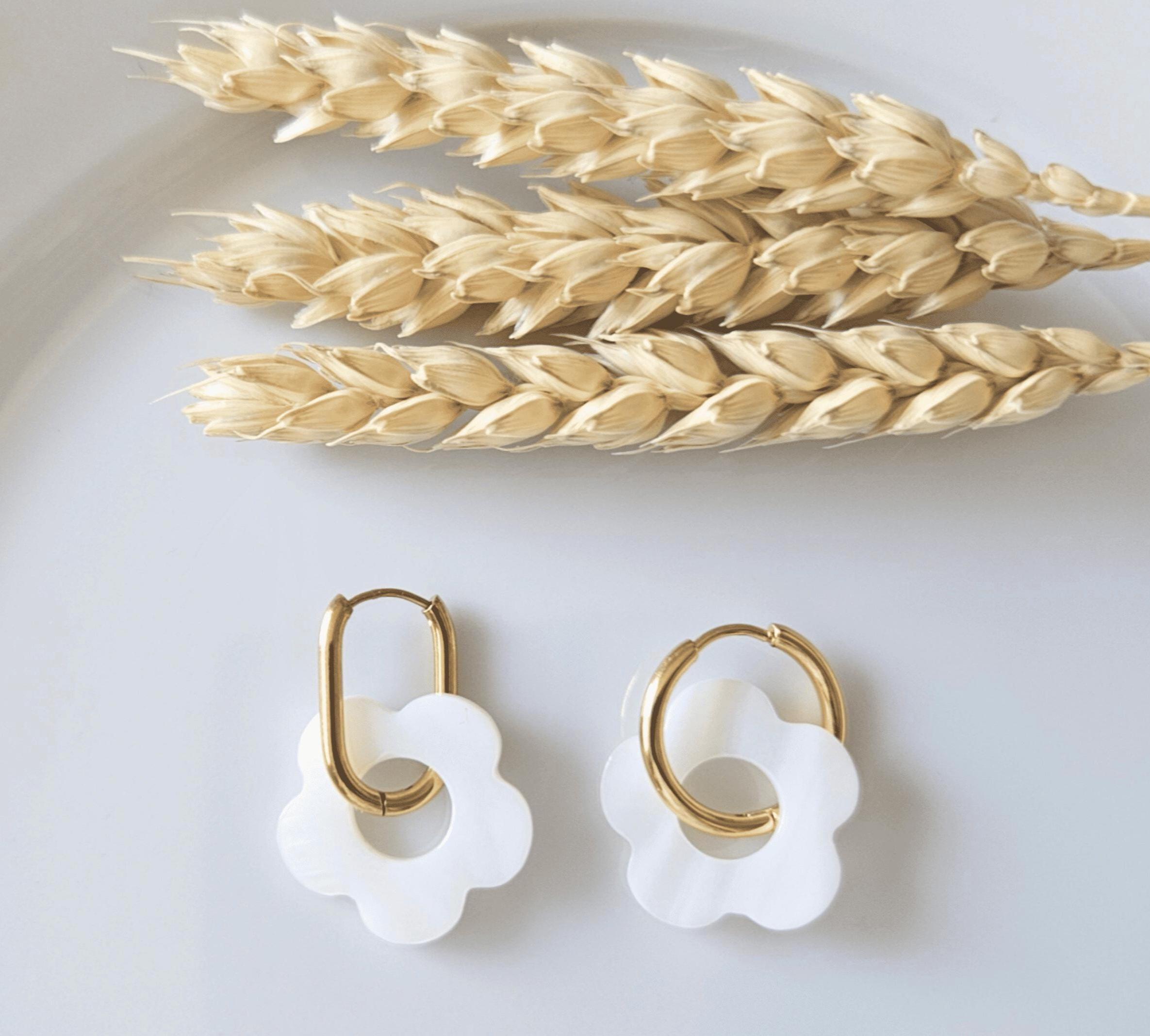 LYS Mother-of-pearl earrings - flower pendants + hoops