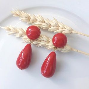 Boucles d'oreilles Agate gouttes en résine esprit vintage Rouge foncé