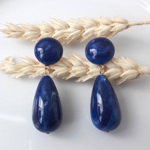 Boucles d'oreilles Agate gouttes en résine esprit vintage Bleu marine marbré