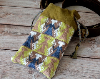 Embroidered medieval purse, 14th century belt bag, Reenactment accessories, Medieval pouch Germany