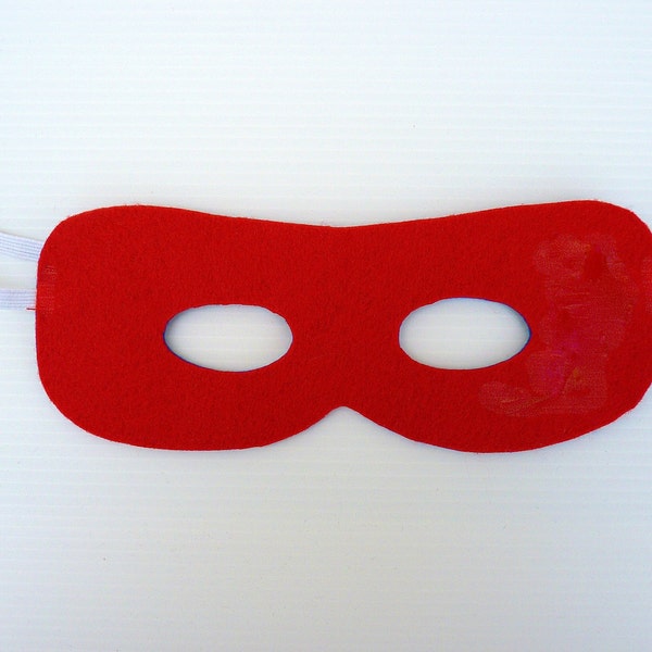 Masque de super héros en feutrine rouge