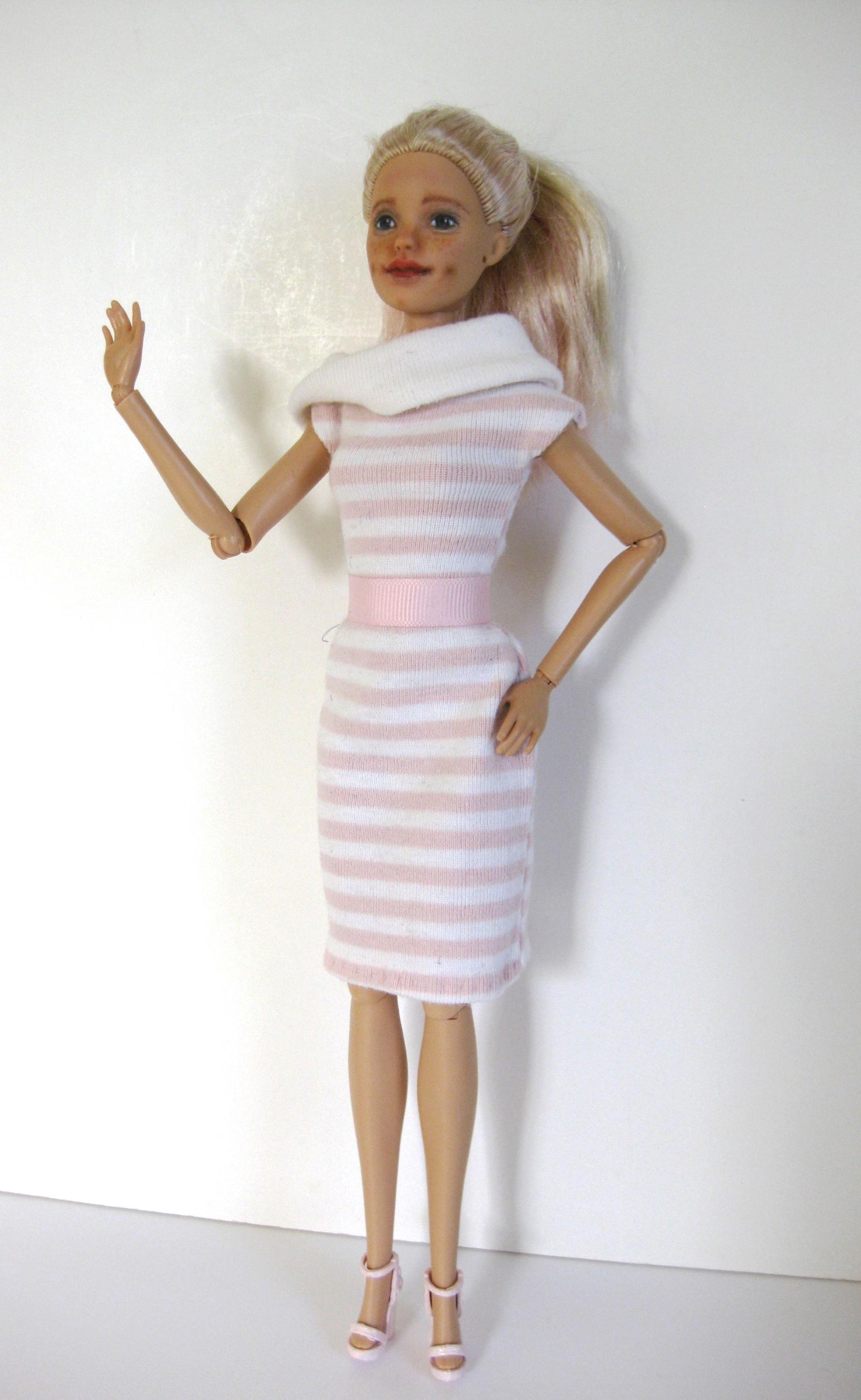 Barbie relookée par cinquante stylistes