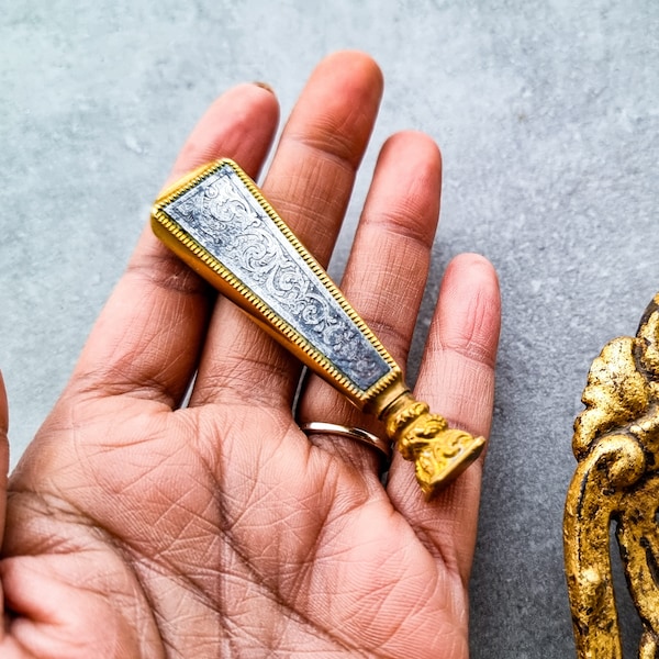 Gorgeous antique French wax seal