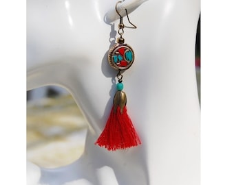 Boucles d'oreilles pompon, rouge corail turquoise, perles Népal, boucles d'oreilles été, originales légères mobile,