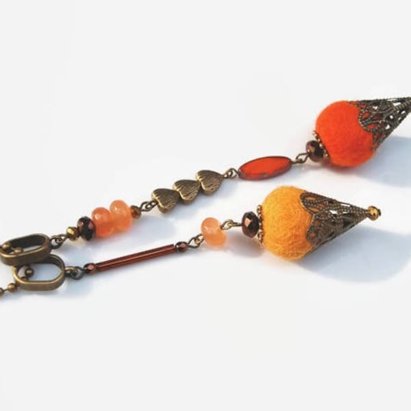 Collier pendentif laine feutrée, orange safran bronze, original, automne, cocooning, pierre gemme jade, verre tchèque