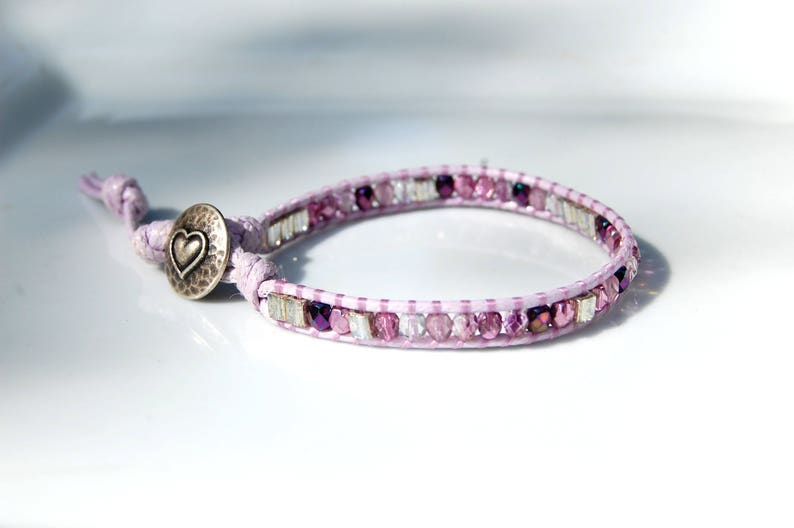 Bracelet wrap 1 tour, violet lilas rose argent, romantique, Boho chic, lumineux, verre tchèque , Miyuki, bouton coeur argent image 1