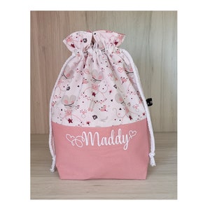 Pochon enfant personnalisable, cadeau de naissance, sac a doudou, sac a goûter. DIFFERENTS TISSUS