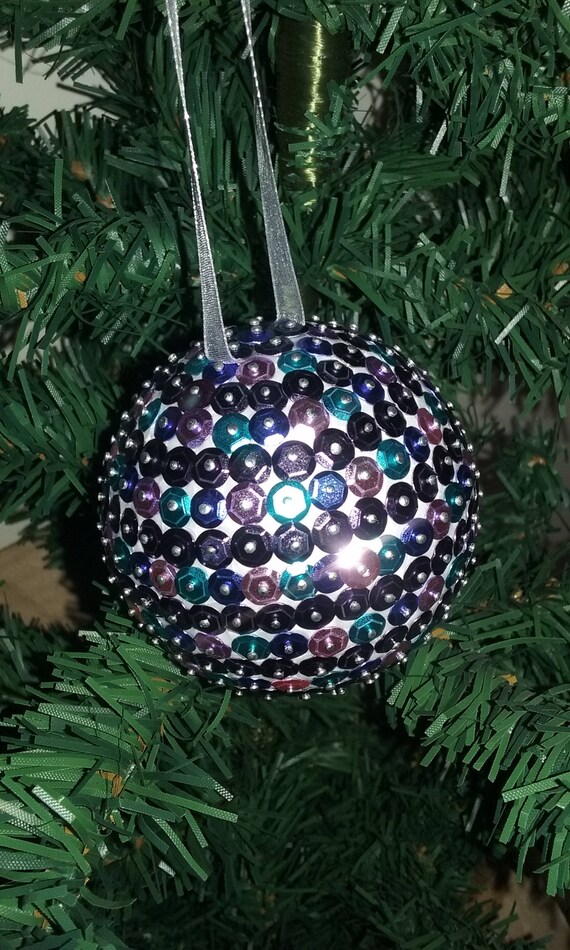 Boule De Noël à Sequins En Bleu Et Prune