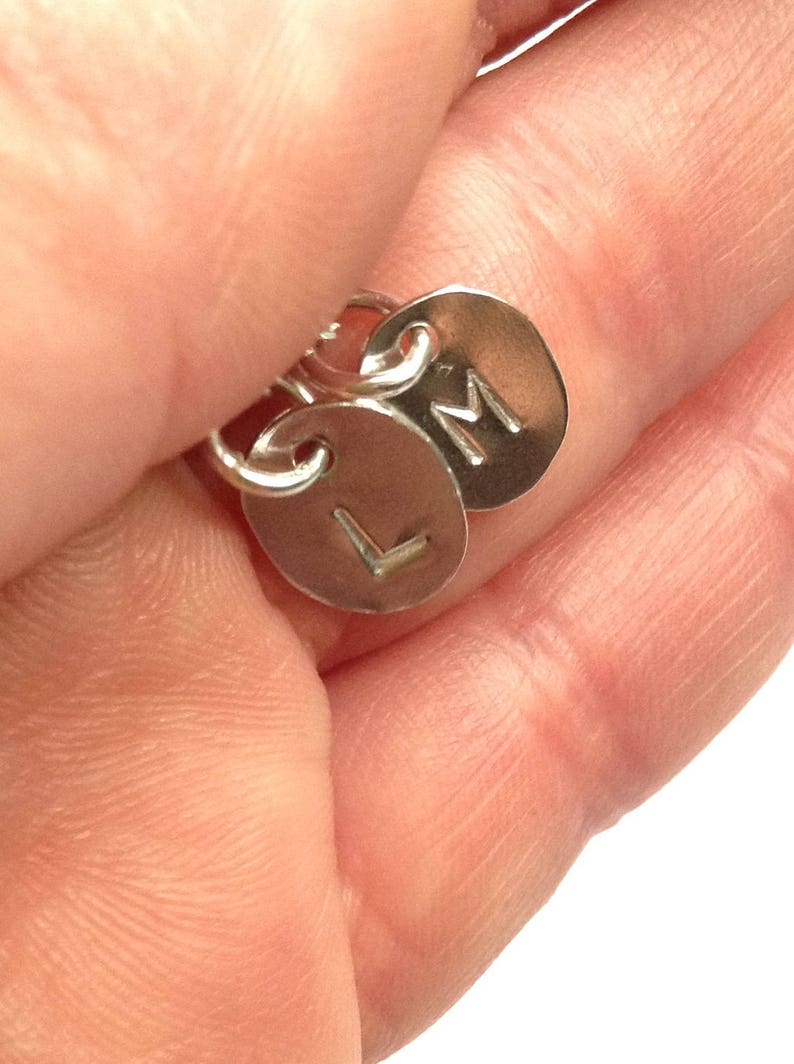 Tiny monogram disc pendant Initial/'s disc necklace. Letter disc charm necklace Personalised jewelry gift Silver letter disc necklace
