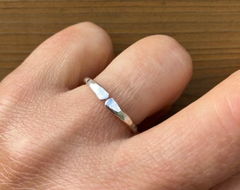 Verstellbarer Silberring / schmaler Ring / minimalistischer Ring / gehämmerter Silberring