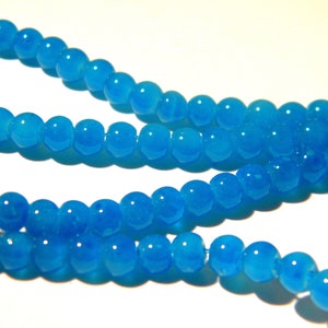 150 blaue Glasperlen, 4 mm Glasglas Perle helle Glas bearbeitet Jade A217 Bild 1