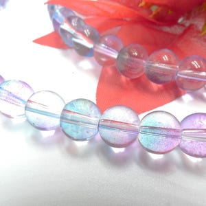 40 perle di vetro 8 mm - perlina blu viola chiaro bicolore, vetro elettrolitico, vetro traslucido, inserto glitter oro, - Q411-7
