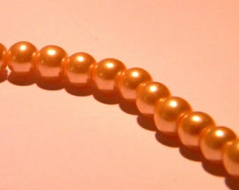 60 perles verre nacre irisé 6 mm -orange  pâle métallisé-  PF129-6