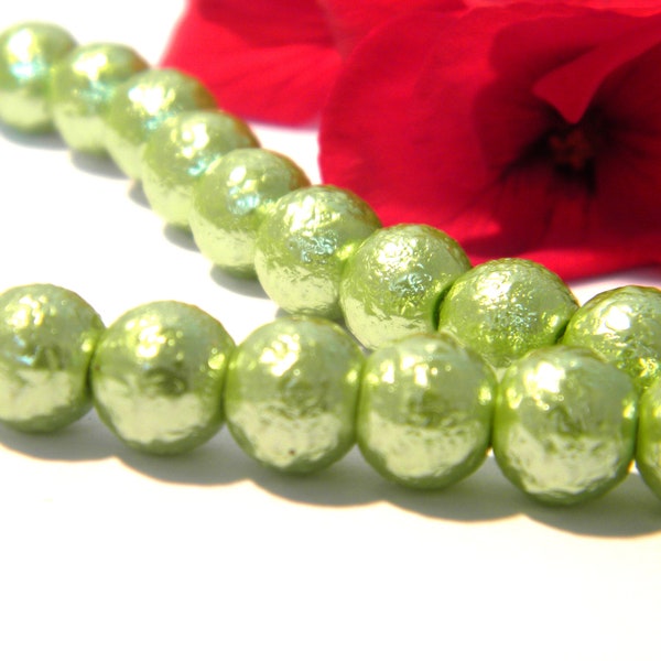 20 perles 8 mm - perle de verre - effet givre ou bosselé - vert anis - perle ronde en verre-A261