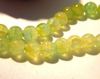 perles en verre jaune vert , perle verre craquelé 8 mm , verre "jade" craquelé, 50 Pcs,  perle de verre  imitation jade, A154