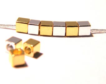 40 metalen kralen - tussenlaagparel- parel 3 mm tussenlaag - spacer parel- vierkante parel- GOUD - K62