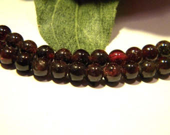 46 garnet beads - garnet bead 4.5 mm - fine stone gem - natural stone bead Q177-5